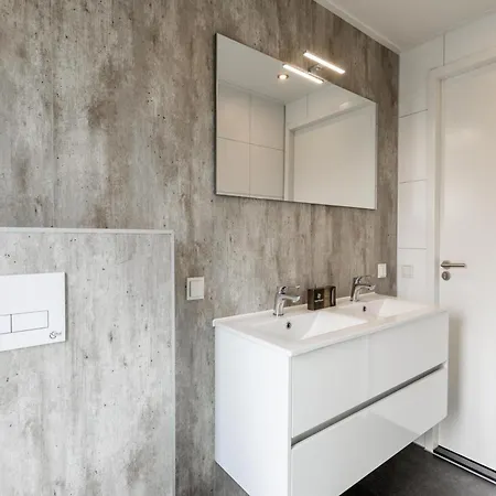 Holiday home Luxurious With Fireplace Bemelen
